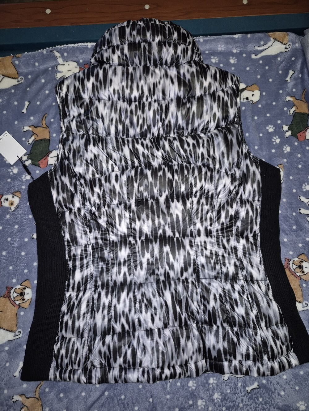 Calvin Klein Black & White Printed Quilted Vest